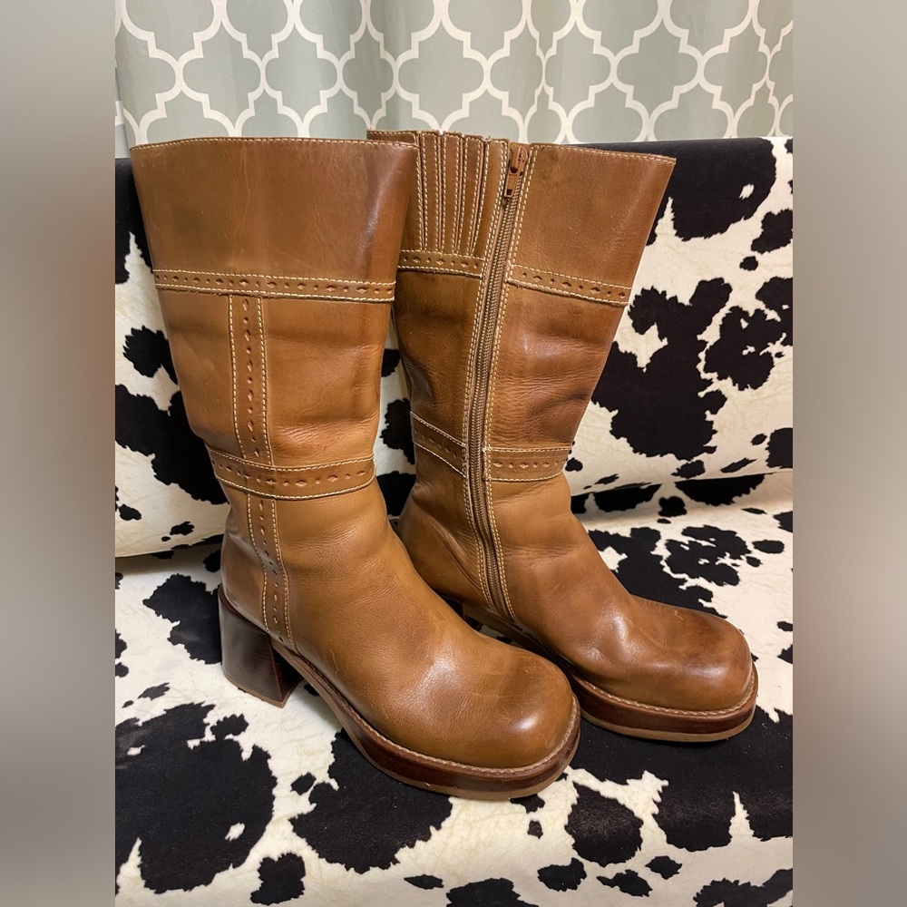 RARE VINTAGE Skechers Women's Tan and Brown Leather Boots Brazil Size 8.5